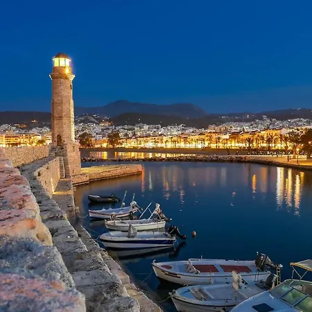 Thaeros 2-bedroom In The Center Apartamento