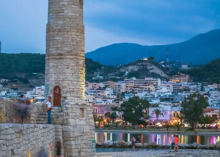 Thaeros 2-bedroom In The Center