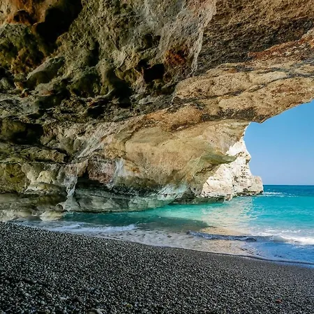 Thaeros 2-bedroom In The Center Lejlighed