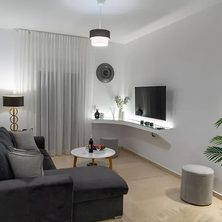 Apartment Thaeros Near The Beach! Rethymno