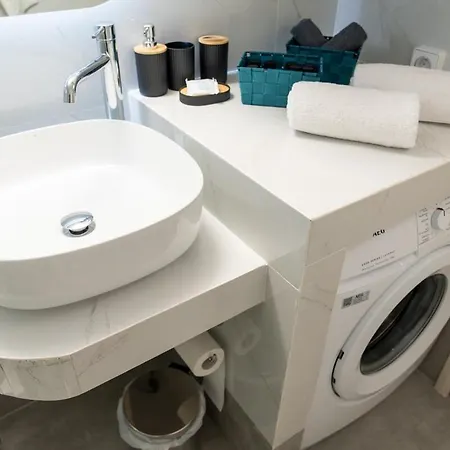 Thaeros 2-bedroom In The Center Lejlighed