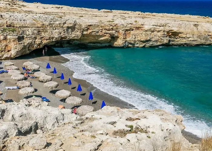 Thaeros 2-bedroom In The Center Апартаменты