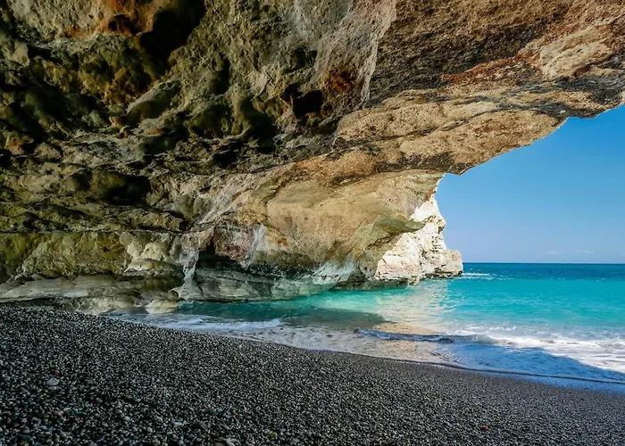 Thaeros 2-bedroom In The Center Апартаменты