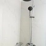 Thaeros 2-bedroom In The Center